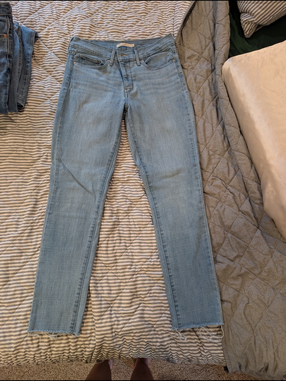 Levi's 315 Shaping Light Wash Women's Straight-Leg Jeans